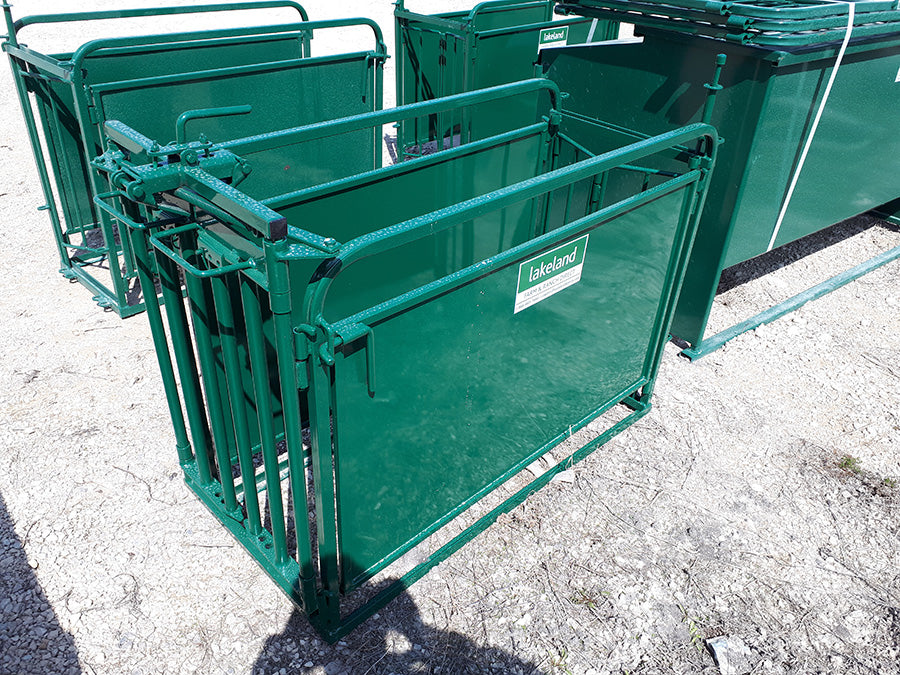 Portable Sheep Headgate System Ideal for Goats and Small Livestock Farms