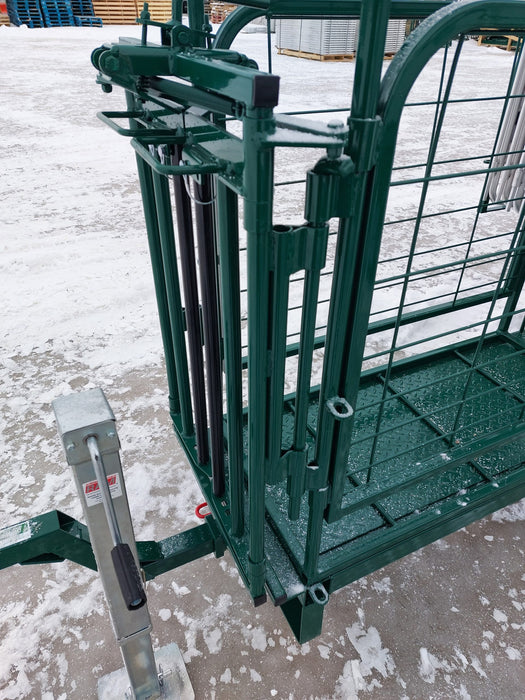 Modular Sheep Handling System with Alleyways and Swing Gates for Smooth Flow