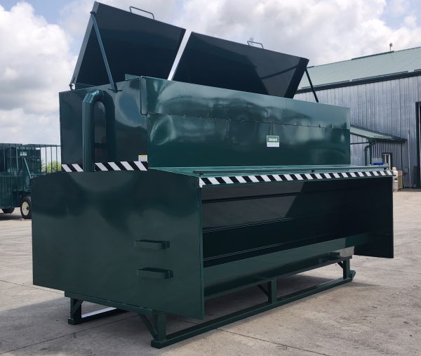 Lakeland 5 Ton CreepMaster Portable Cattle Creep Feeder – heavy-duty design for efficient and controlled livestock feeding