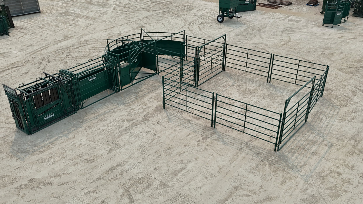 Heavy-duty Cattle Handling System by Lakeland – E2000 model with adjustable alley and crowd tub for smooth cattle flow