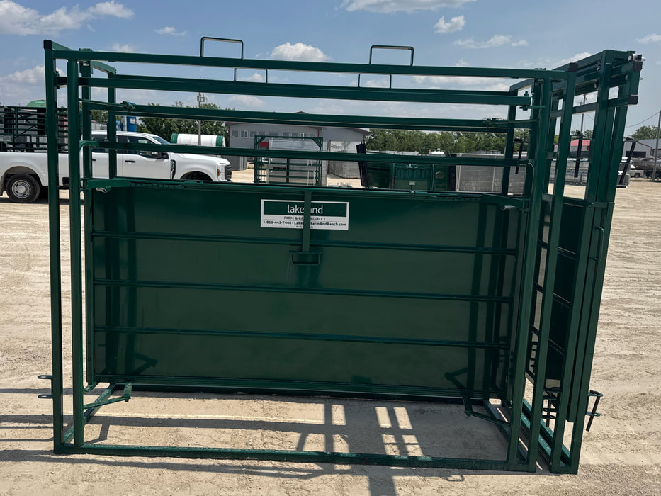 Lakeland E-Series 8ft Adjustable Cattle Alley with sliding side panels for easy width adjustment