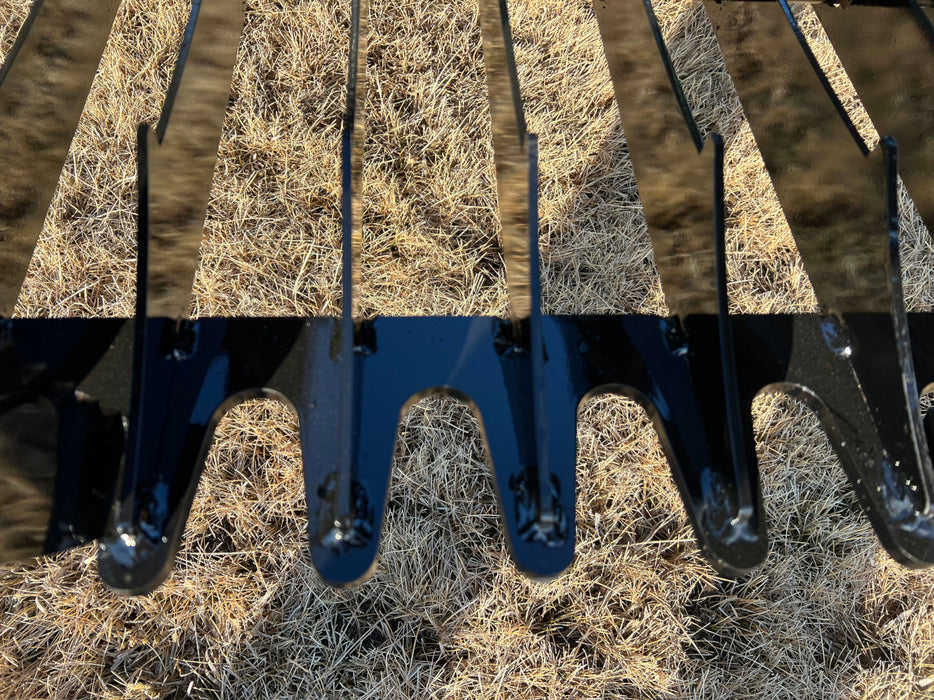 Compact Rock Grapple Bucket for Skid Steers – Heavy-Duty Attachment