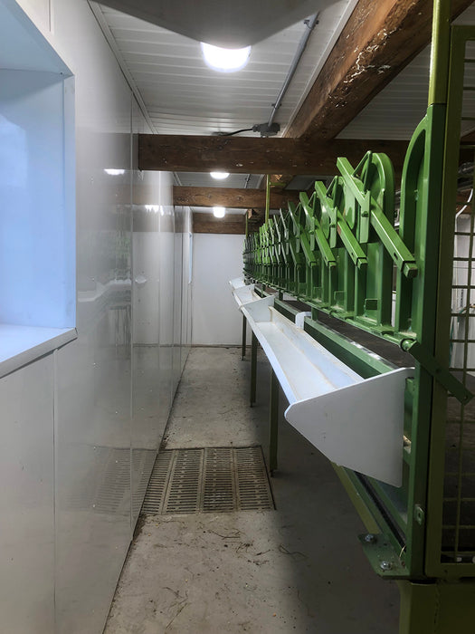 Self-Locking Head Rail for Parlors | Goat & Sheep Handling