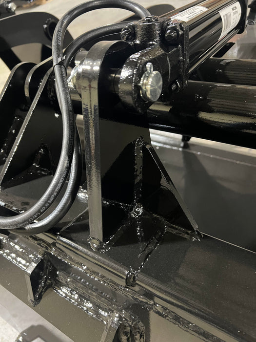 Tractor Demolition Grapple Bucket – Heavy-Duty DG Series by Stinger